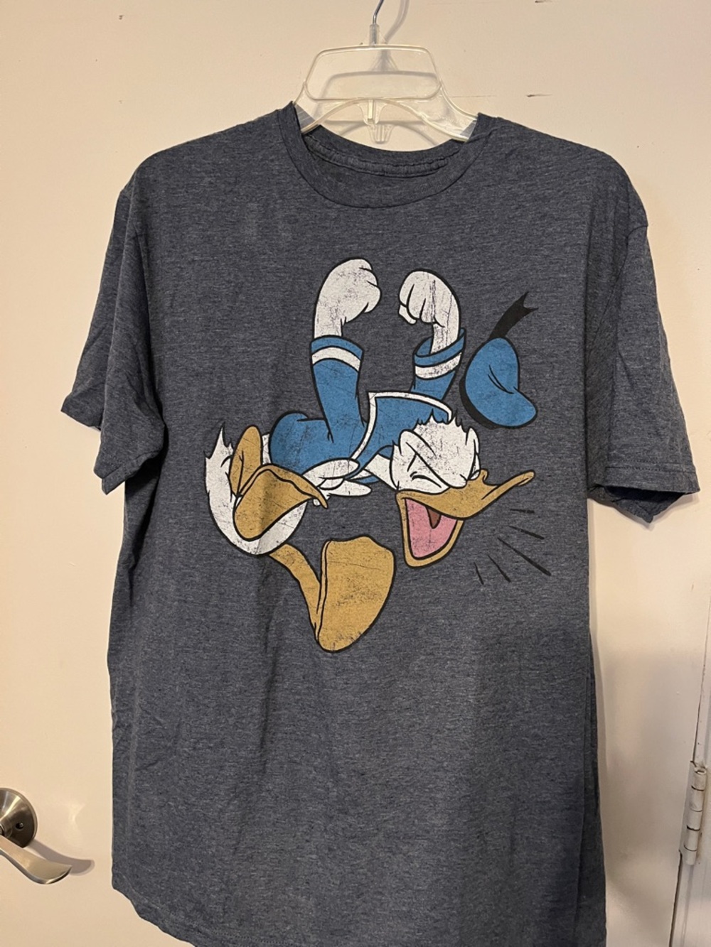 Disney Donald Duck men’s large blue short sleeve T-shirt